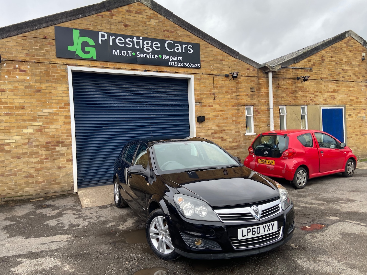 Used Vauxhall Astra 2011 for sale - 76954546: Photo 1