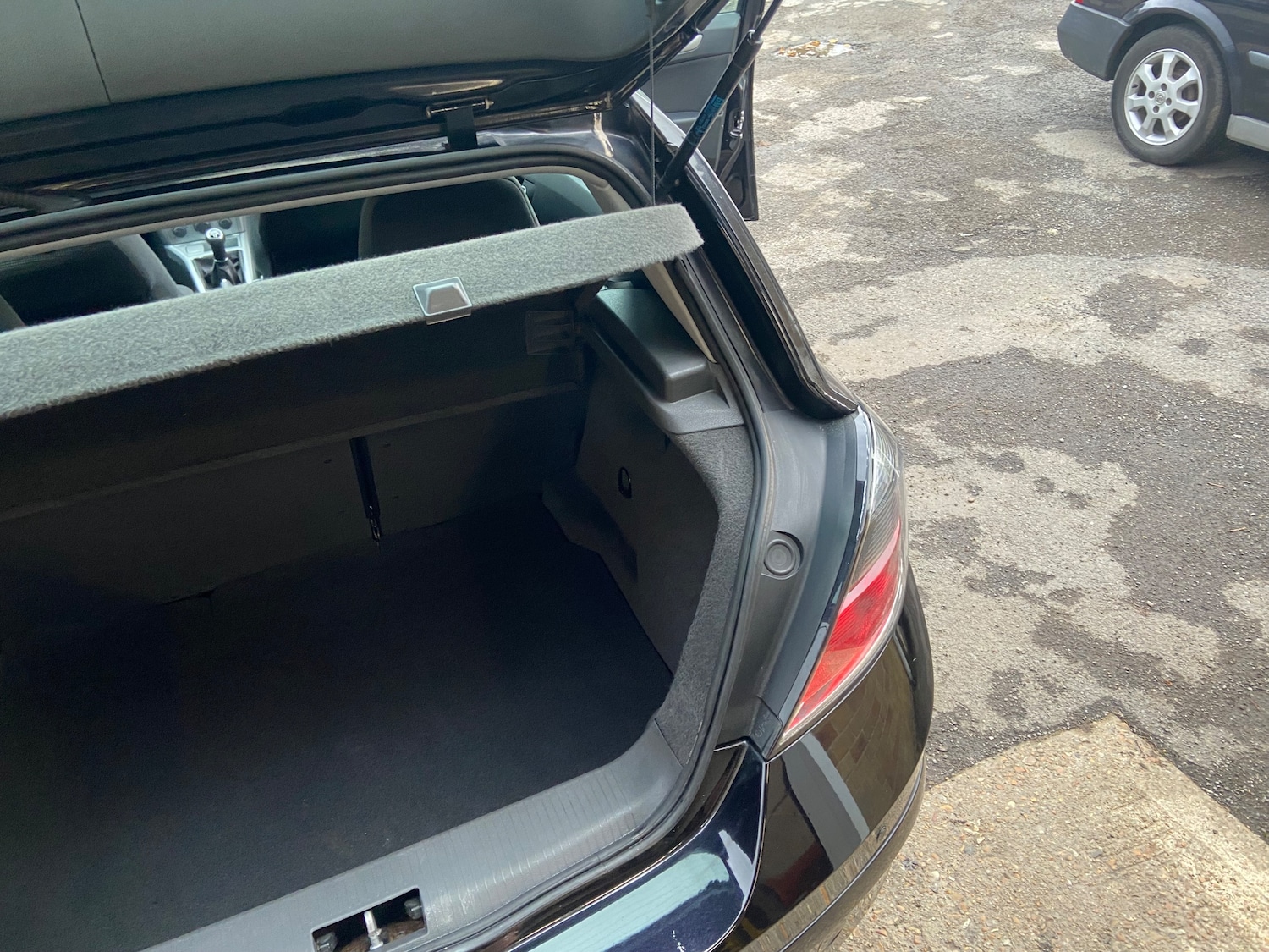 Used Vauxhall Astra 2011 for sale - 76954546: Photo 25