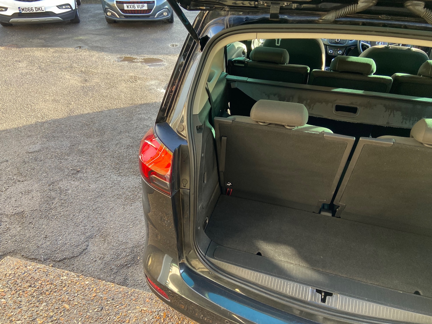 Used Vauxhall Zafira 2015 for sale - 77389116: Photo 20