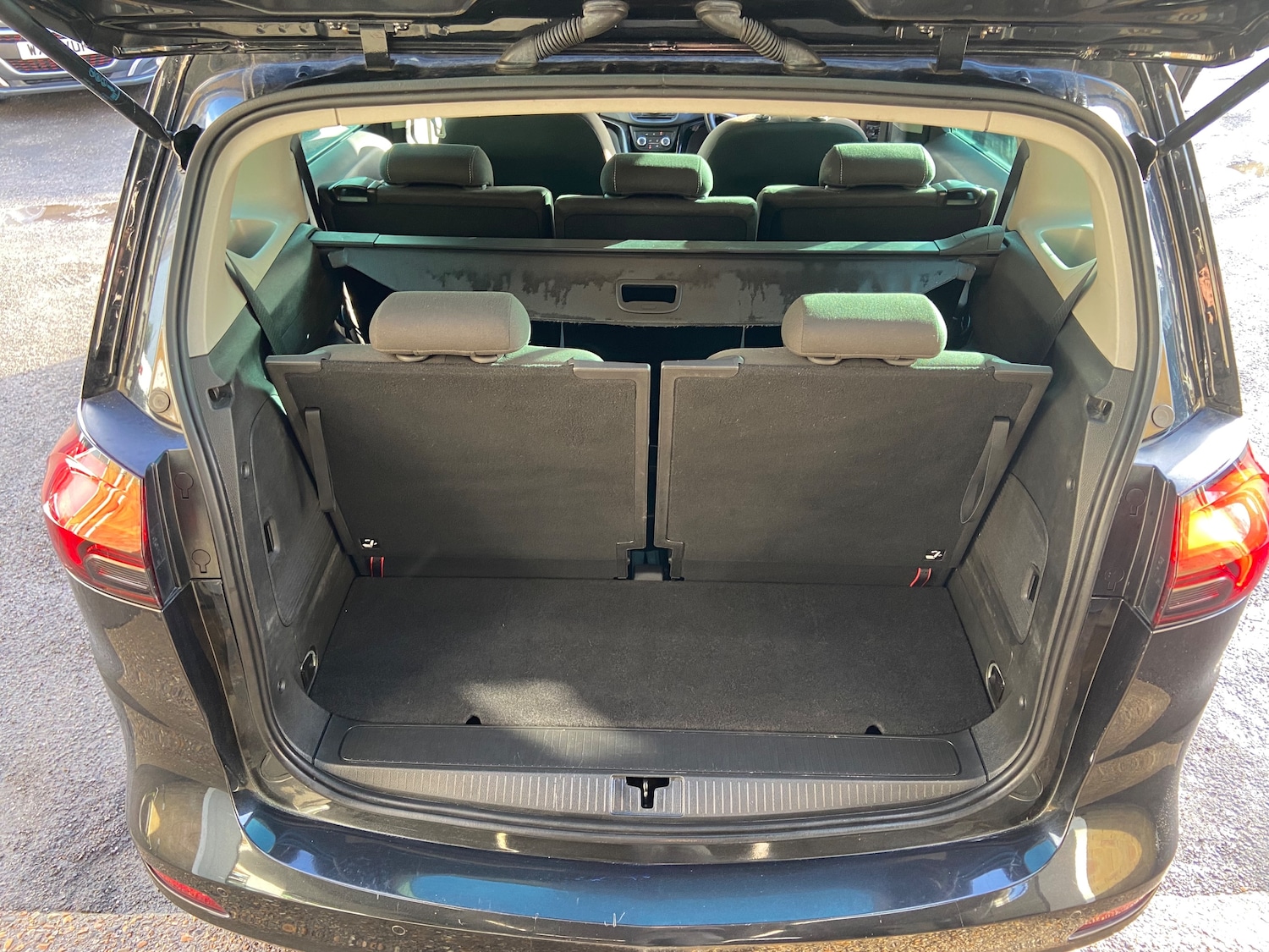 Used Vauxhall Zafira 2015 for sale - 77389116: Photo 21