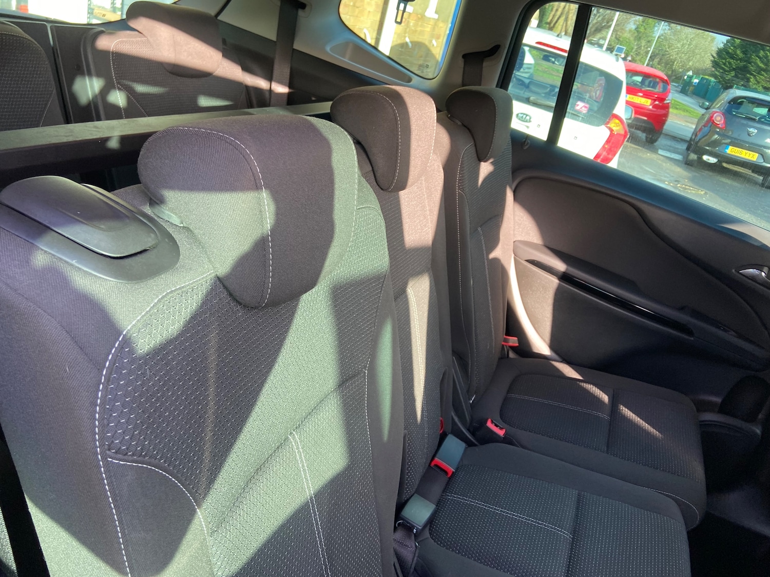 Used Vauxhall Zafira 2015 for sale - 77389116: Photo 23