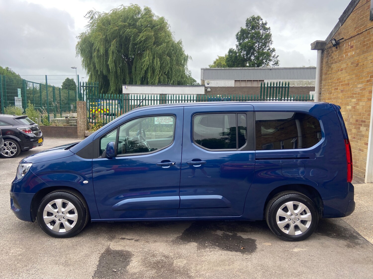 Vehicle 29