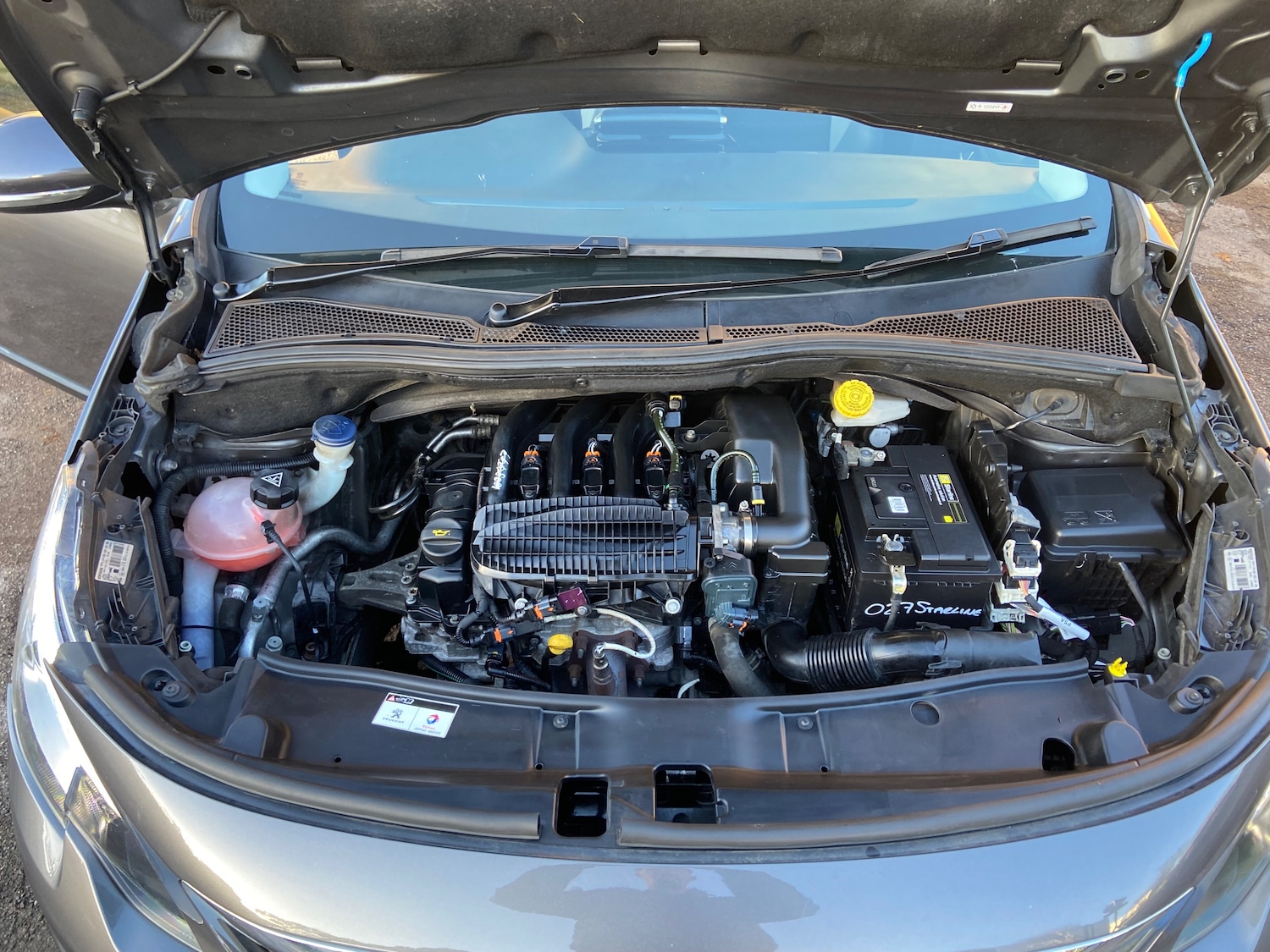 Used Peugeot 2008 2017 for sale - 77167342: Photo 15