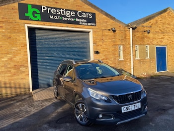 Used Peugeot 2008 2017 for sale - 77167342: Photo