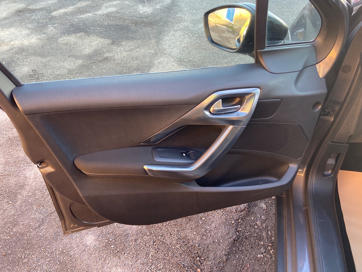 Used Peugeot 2008 2017 for sale - 77167342: Photo 20