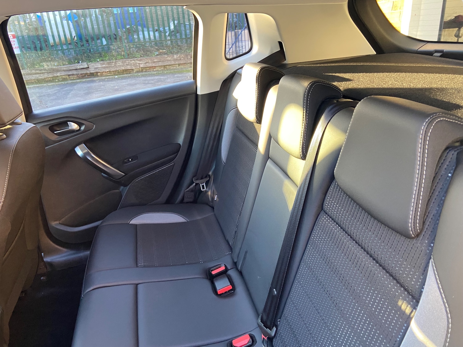 Used Peugeot 2008 2017 for sale - 77167342: Photo 21