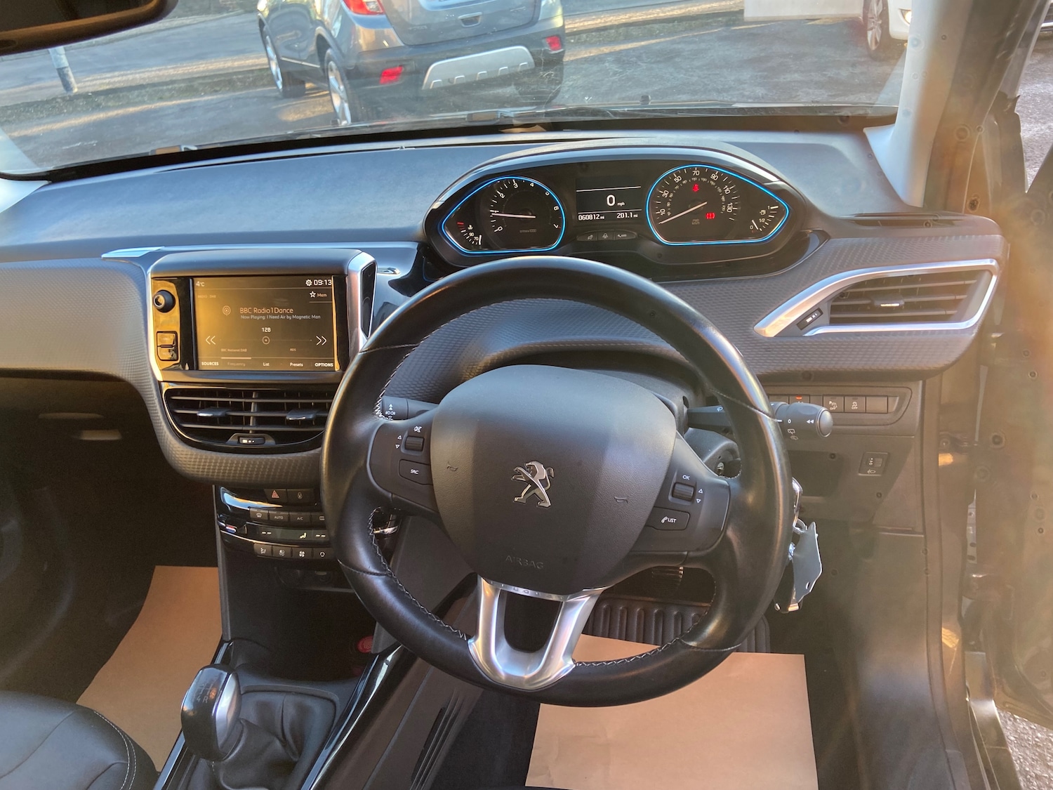 Used Peugeot 2008 2017 for sale - 77167342: Photo 30