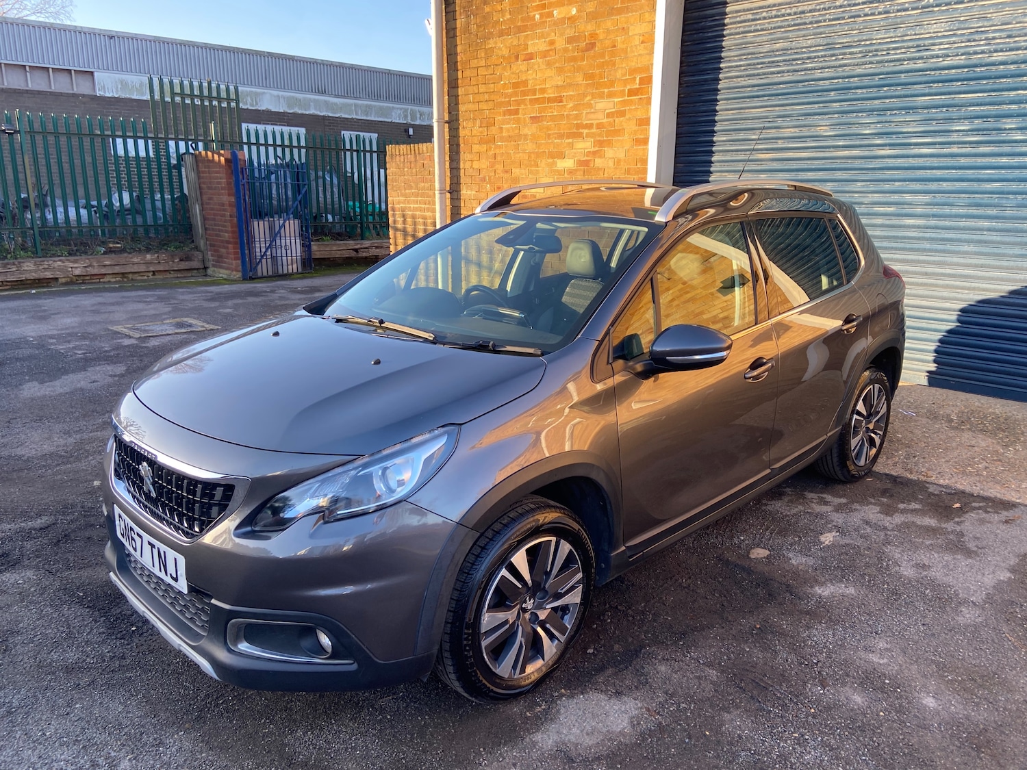 Used Peugeot 2008 2017 for sale - 77167342: Photo 4