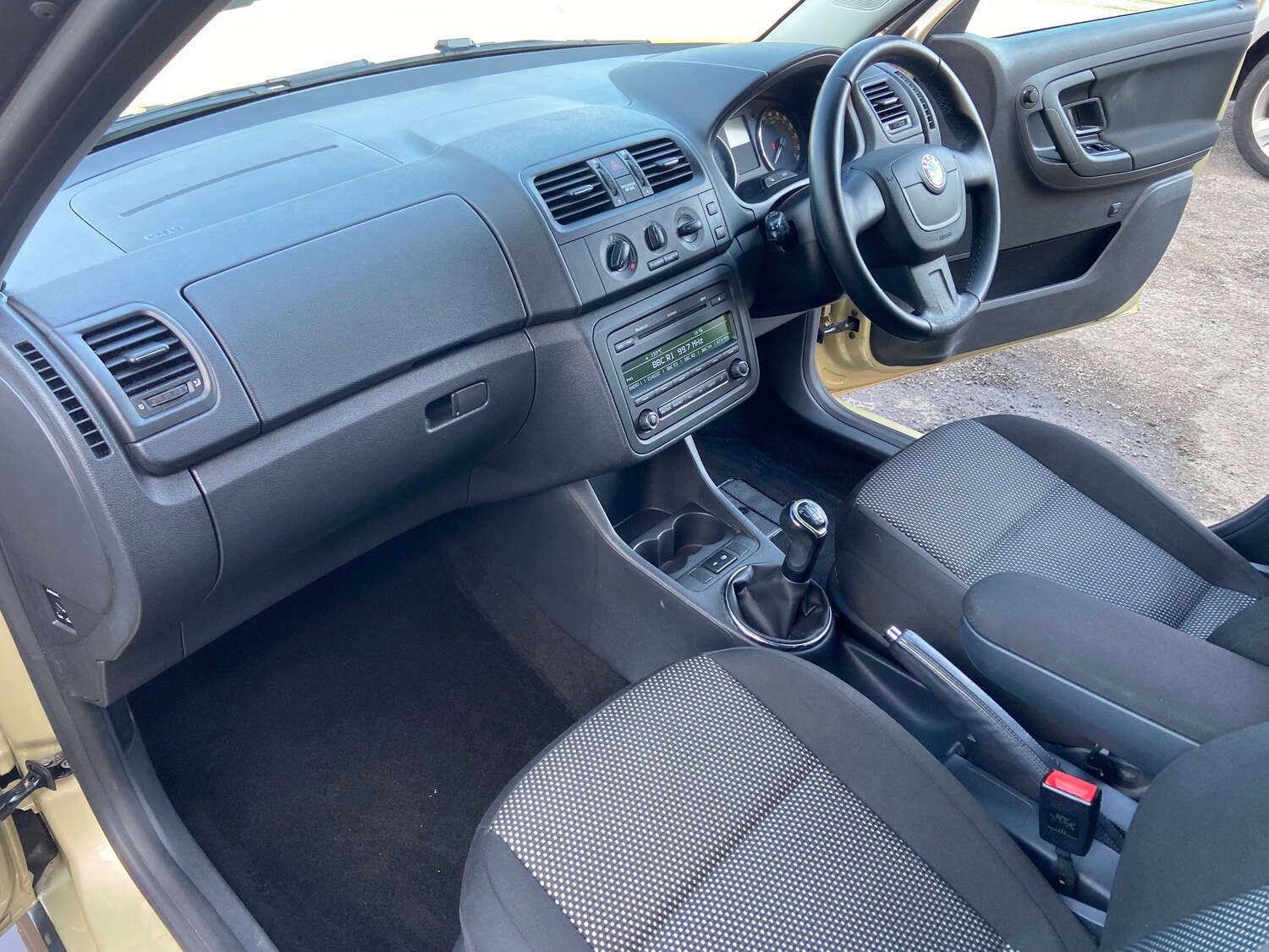 Used Skoda Fabia 2011 for sale - 78118139: Photo 24