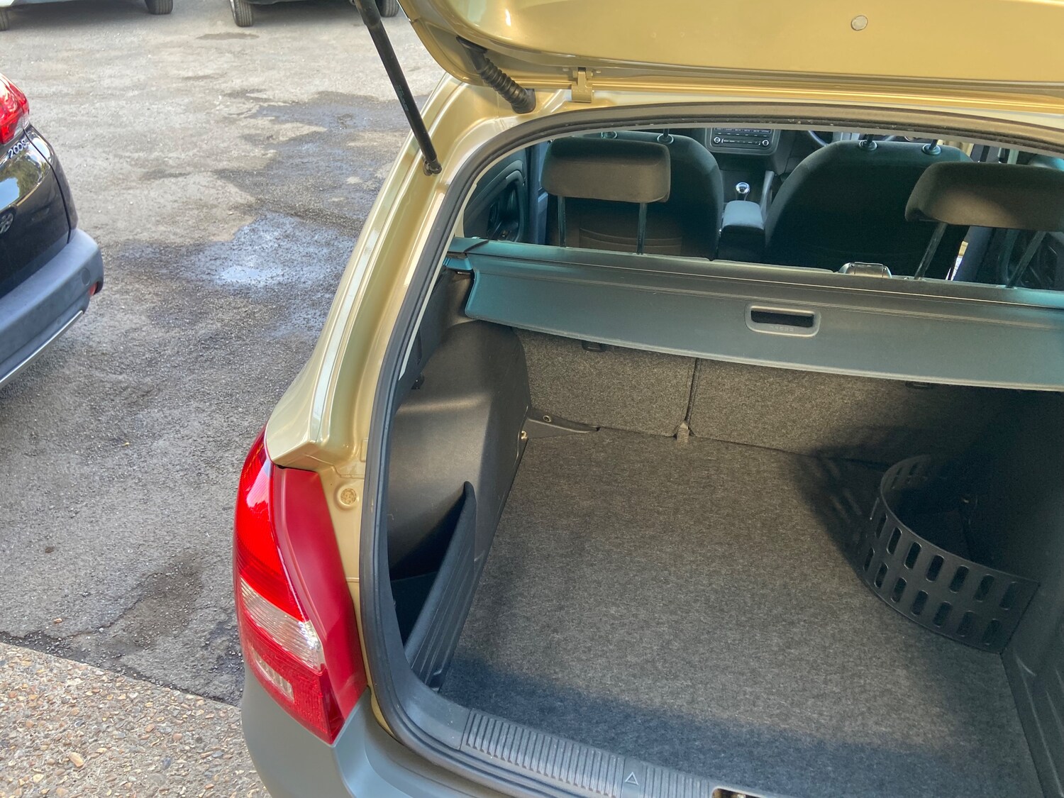 Used Skoda Fabia 2011 for sale - 78118139: Photo 29