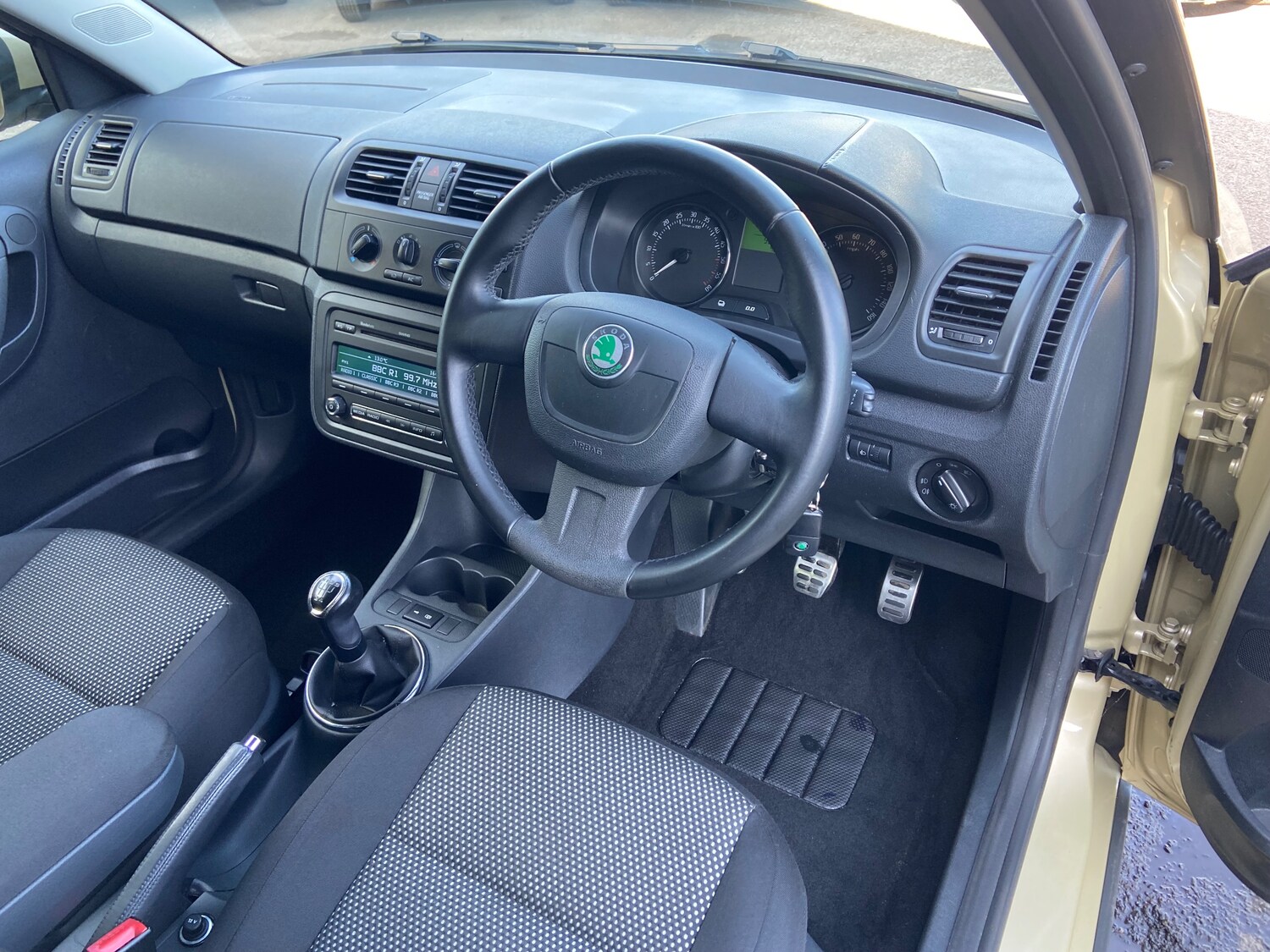 Used Skoda Fabia 2011 for sale - 78118139: Photo 38