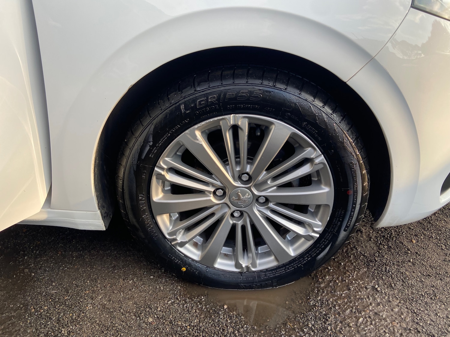 Used Peugeot 208 2015 for sale - 78118129: Photo 18