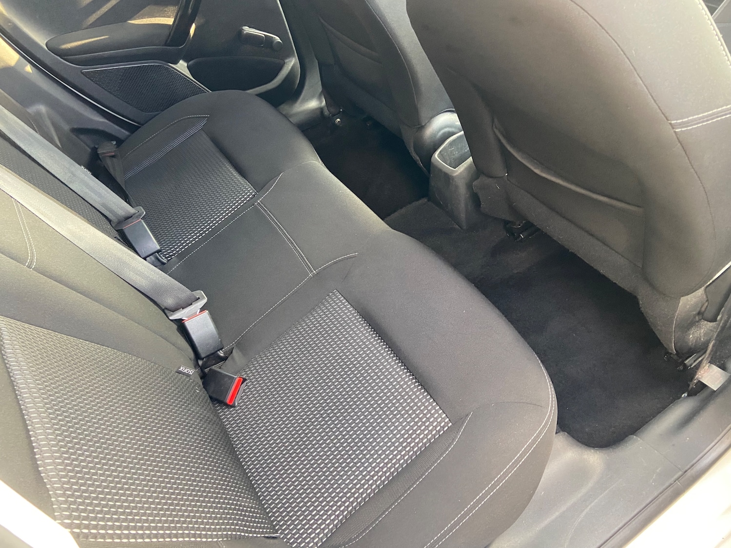 Used Peugeot 208 2015 for sale - 78118129: Photo 33