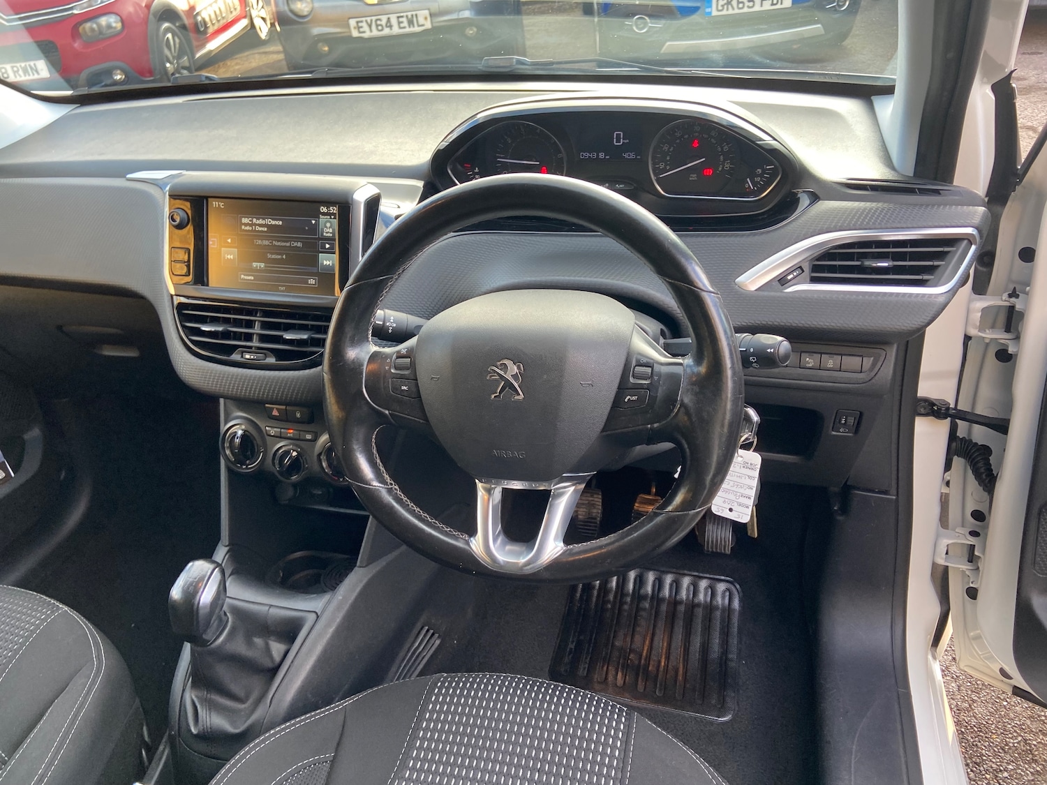 Used Peugeot 208 2015 for sale - 78118129: Photo 35