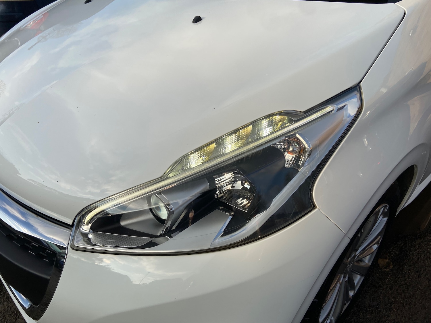 Used Peugeot 208 2015 for sale - 78118129: Photo 9