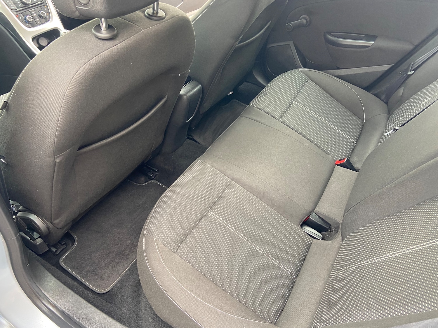 Used Vauxhall Astra 2014 for sale - 77627680: Photo 23