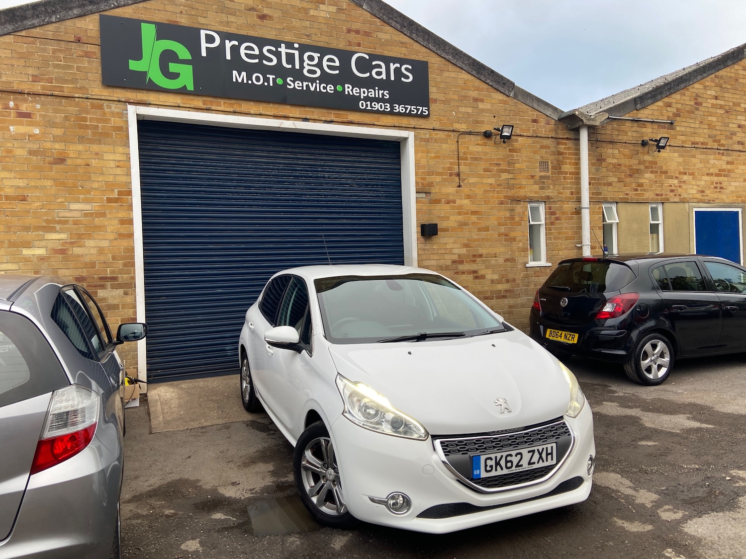 Used Peugeot 208 2012 for sale - 76341051: Photo 1