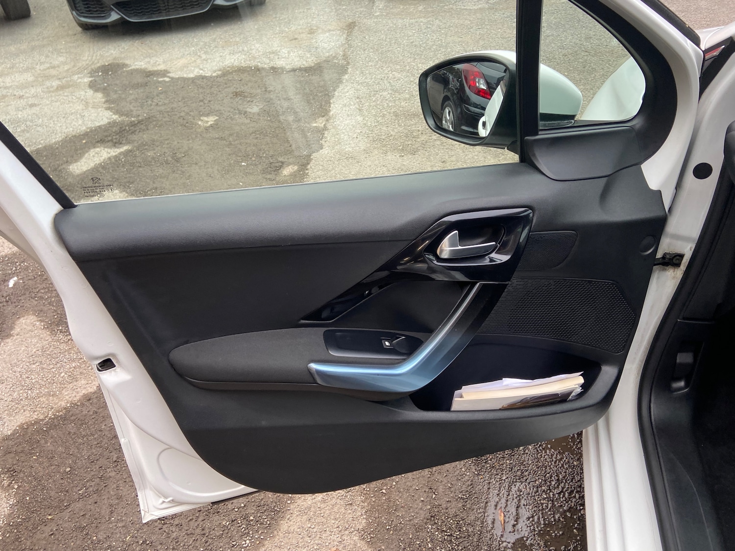 Used Peugeot 208 2012 for sale - 76341051: Photo 16
