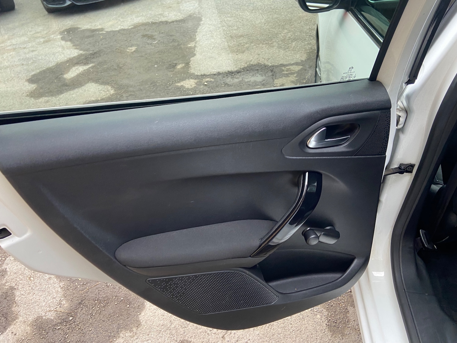 Used Peugeot 208 2012 for sale - 76341051: Photo 19