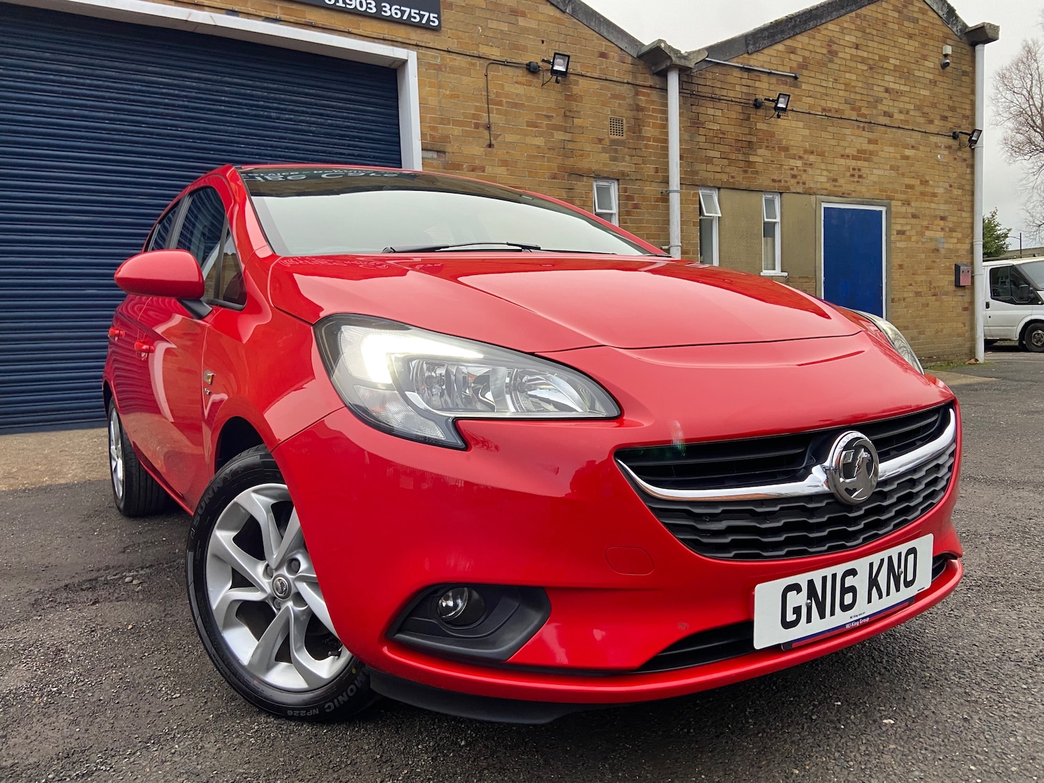 Used Vauxhall Corsa 2016 for sale - 77259061: Photo 2