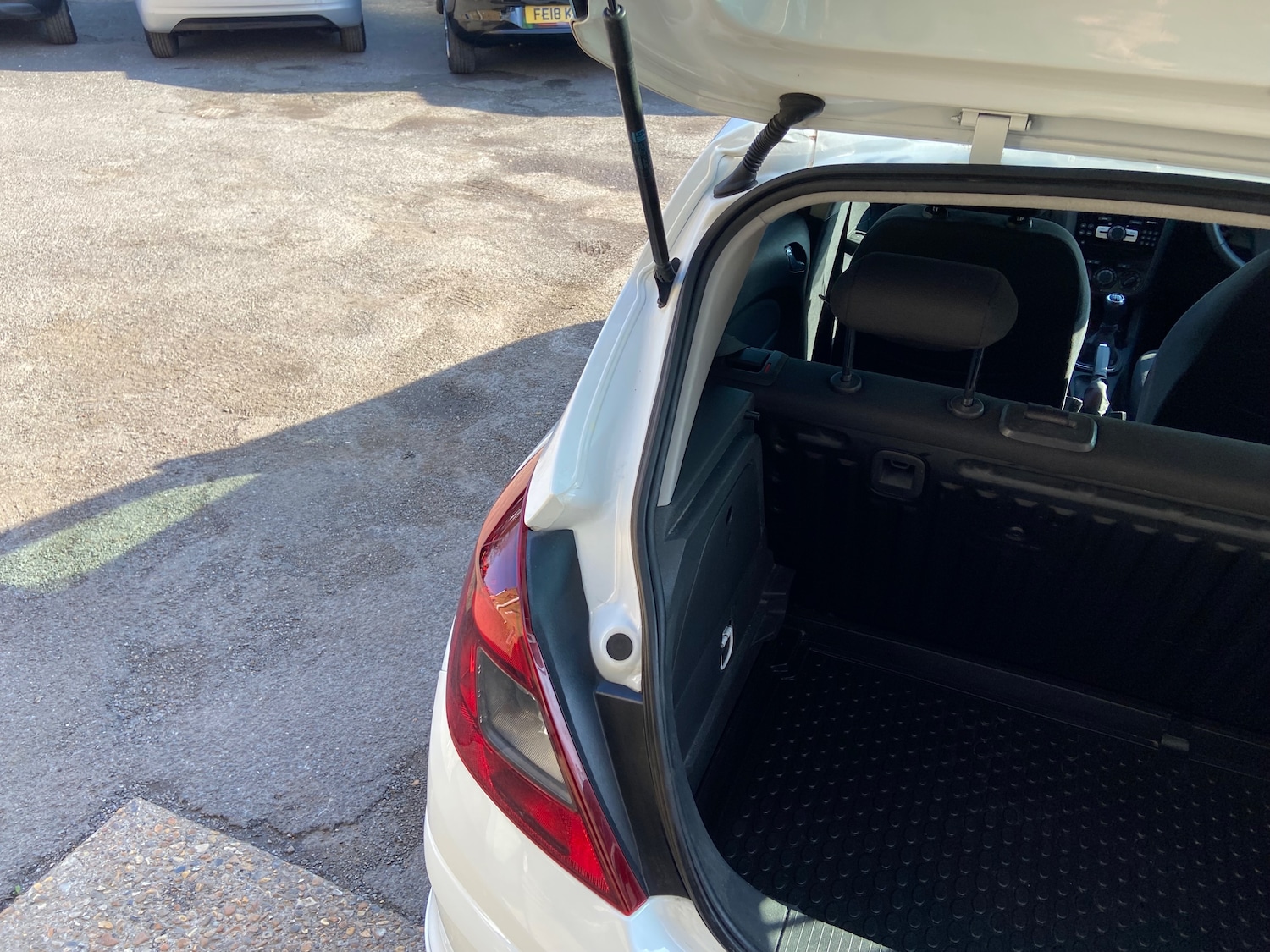 Used Vauxhall Corsa 2014 for sale - 77771430: Photo 26