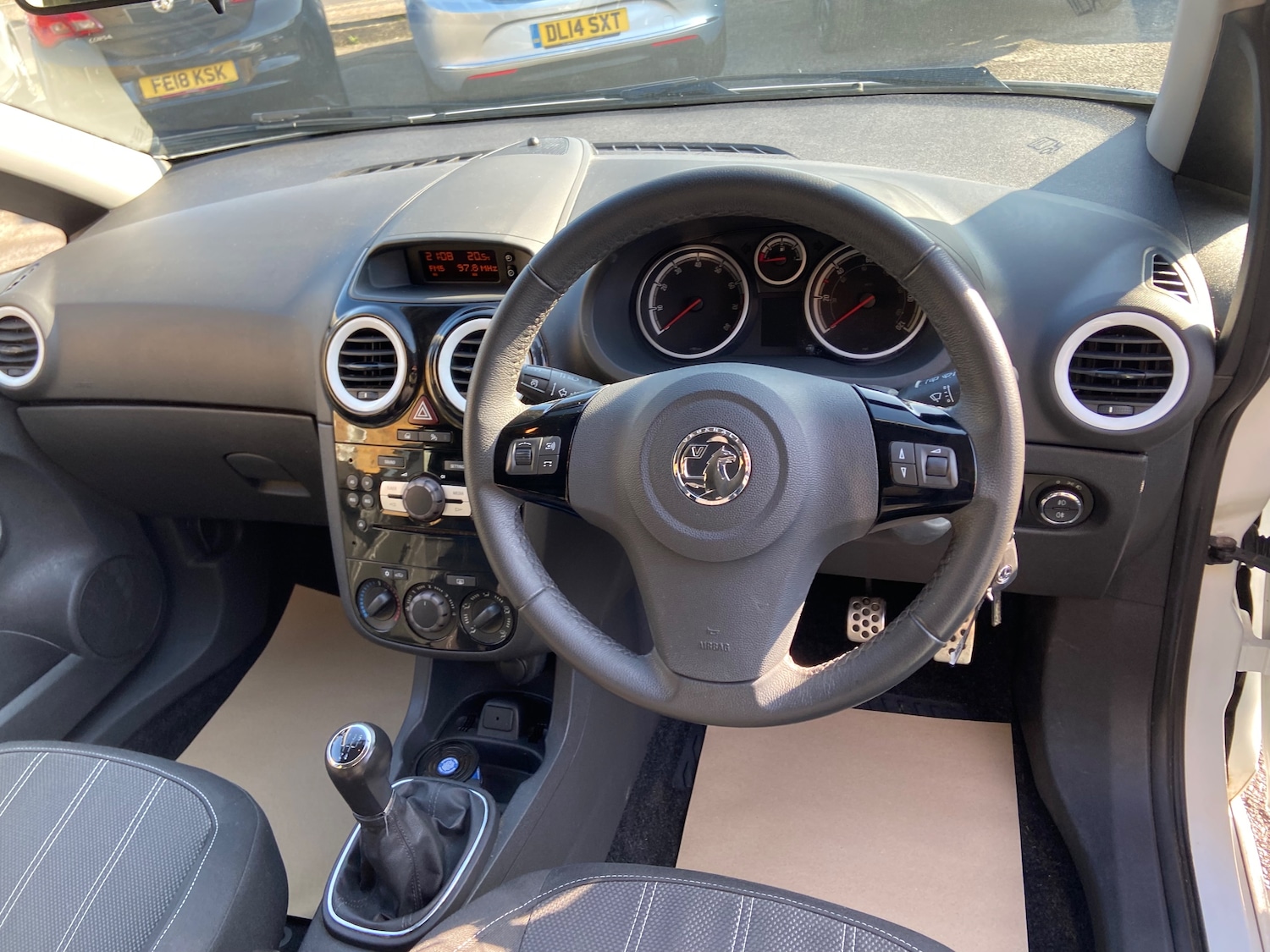 Used Vauxhall Corsa 2014 for sale - 77771430: Photo 33