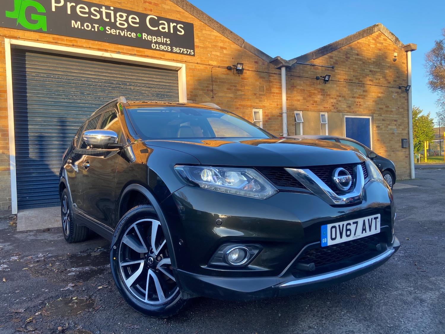 Used Nissan X-Trail 2017 for sale - 76661179: Photo 2