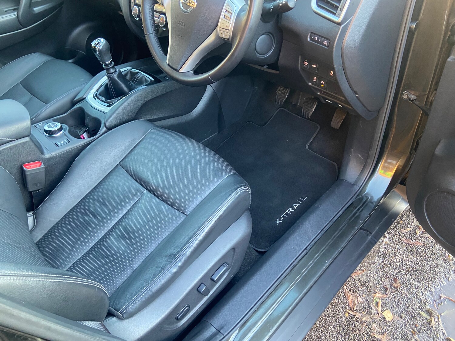 Used Nissan X-Trail 2017 for sale - 76661179: Photo 35