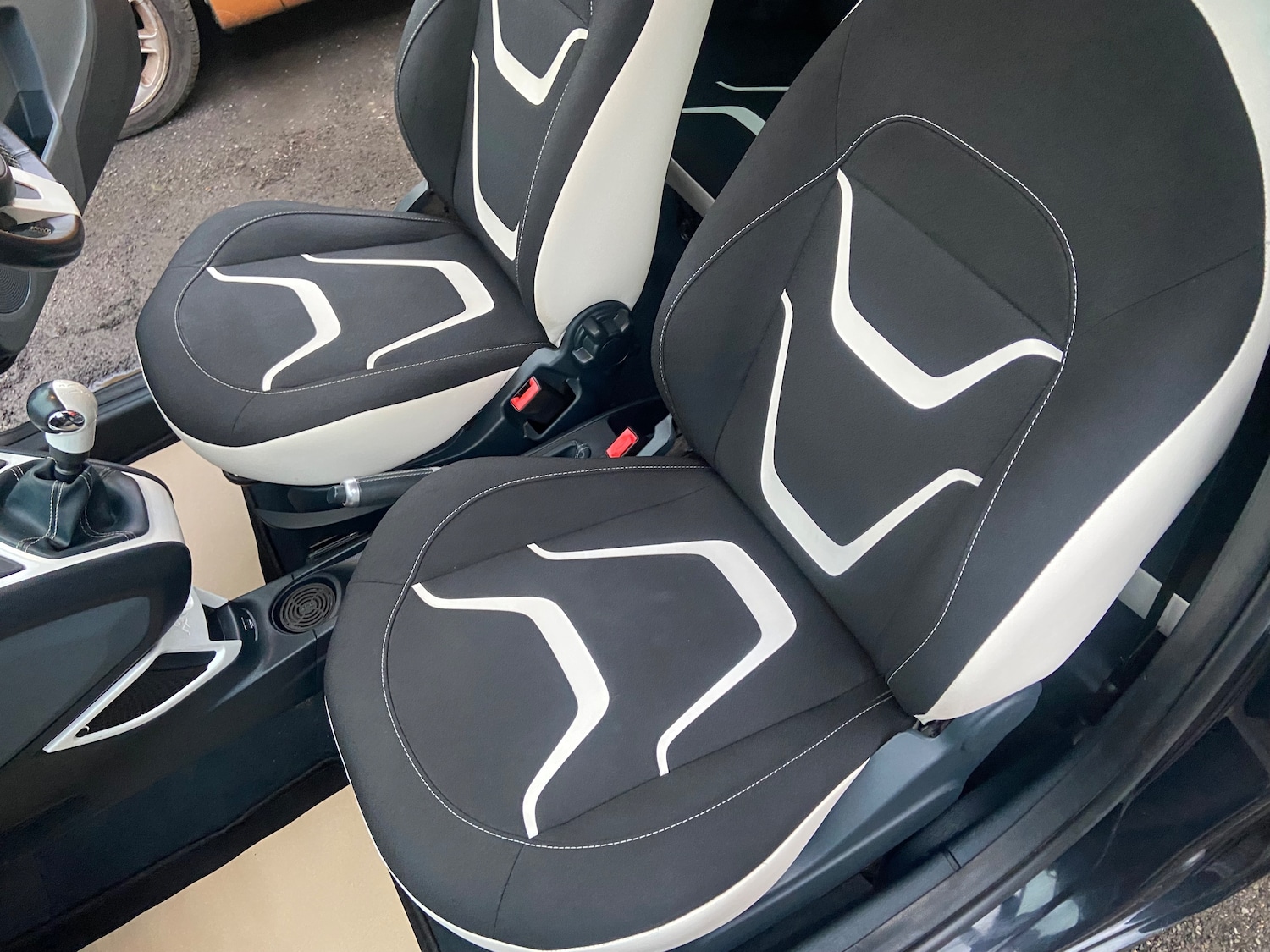 Used Ford Ka 2016 for sale - 76937652: Photo 16