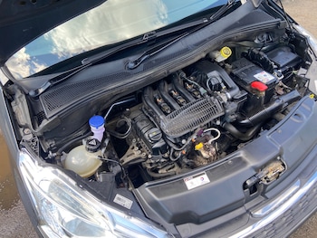 Used Peugeot 208 2015 for sale - 79392416: Photo