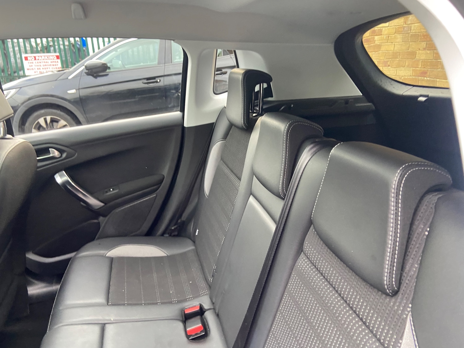 Used Peugeot 2008 2016 for sale - 76851355: Photo 15