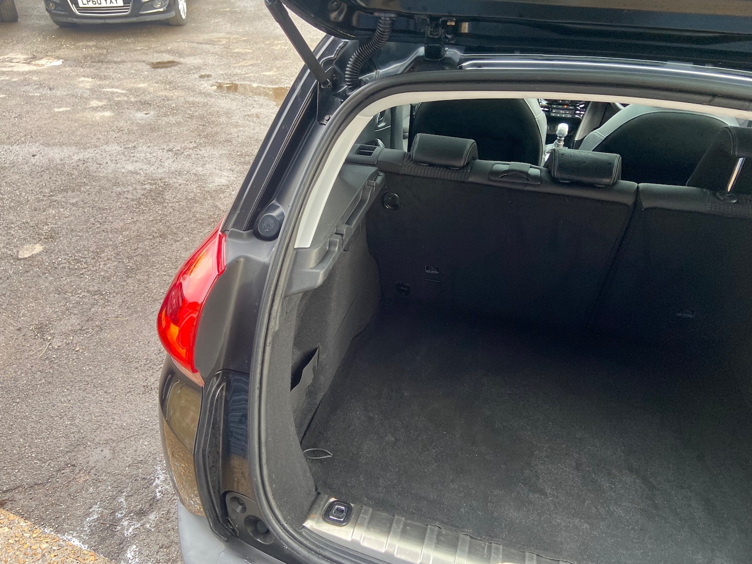 Used Peugeot 2008 2016 for sale - 76851355: Photo 18