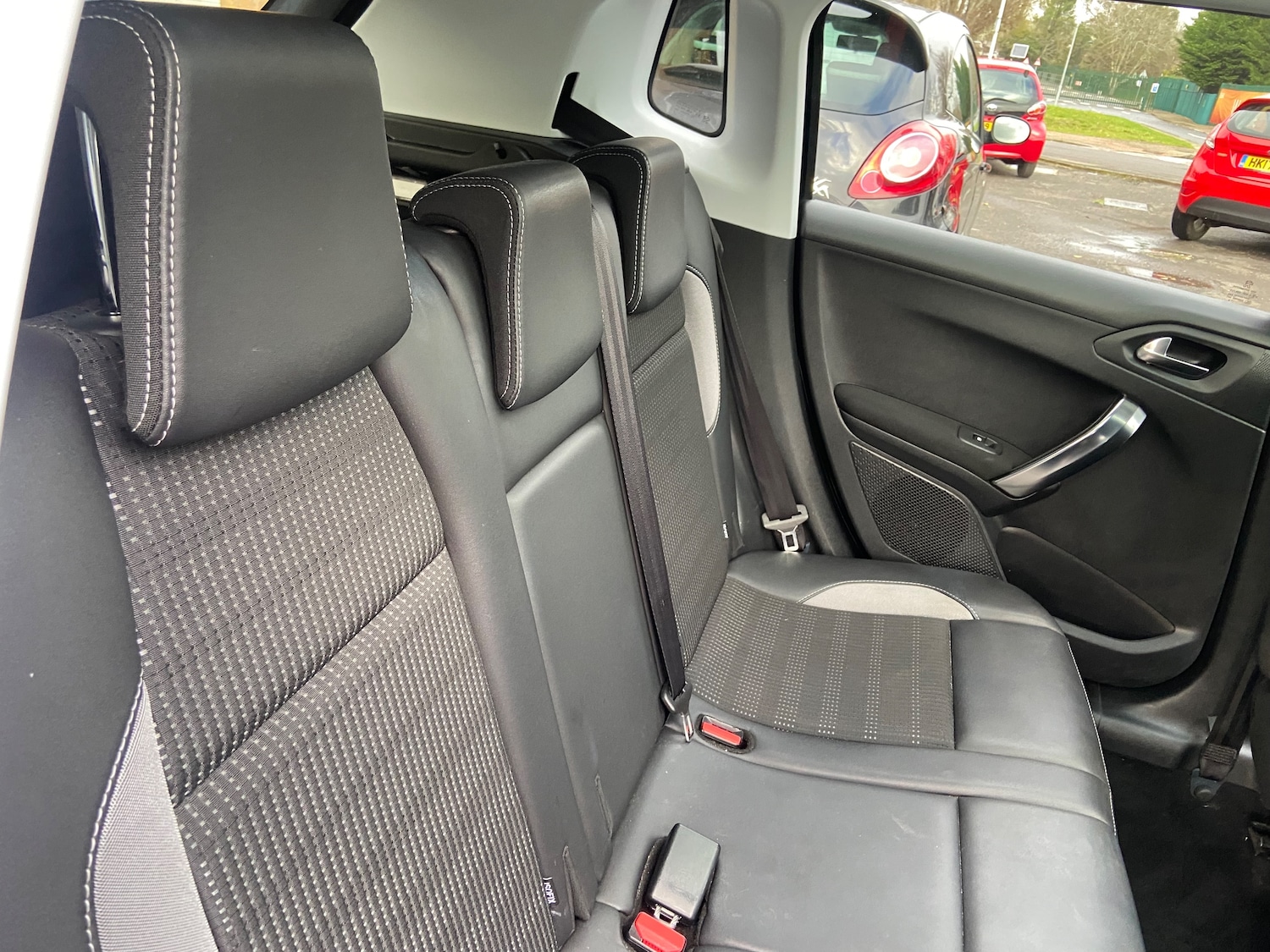 Used Peugeot 2008 2016 for sale - 76851355: Photo 21