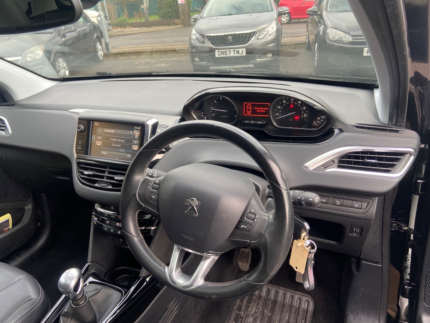 Used Peugeot 2008 2016 for sale - 76851355: Photo 26