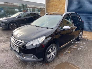 Used Peugeot 2008 2016 for sale - 76851355: Photo