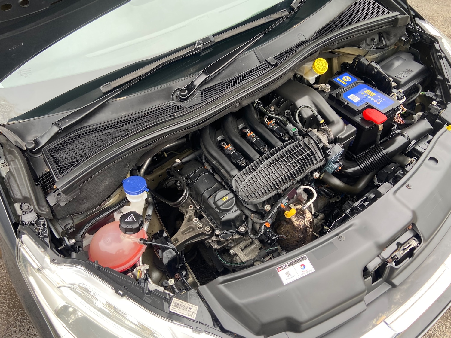 Used Peugeot 208 2015 for sale - 77855819: Photo 17