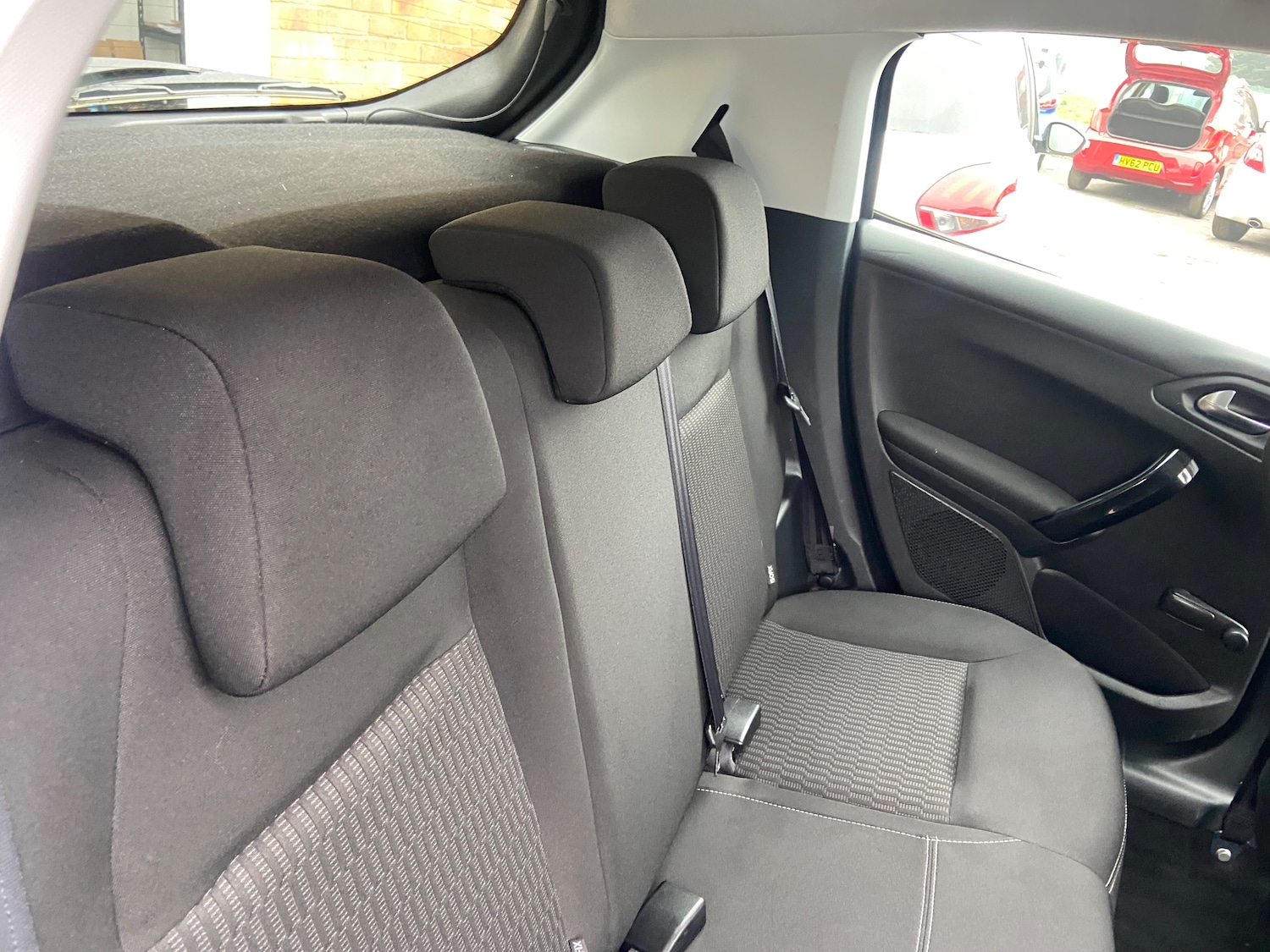 Used Peugeot 208 2015 for sale - 77855819: Photo 26