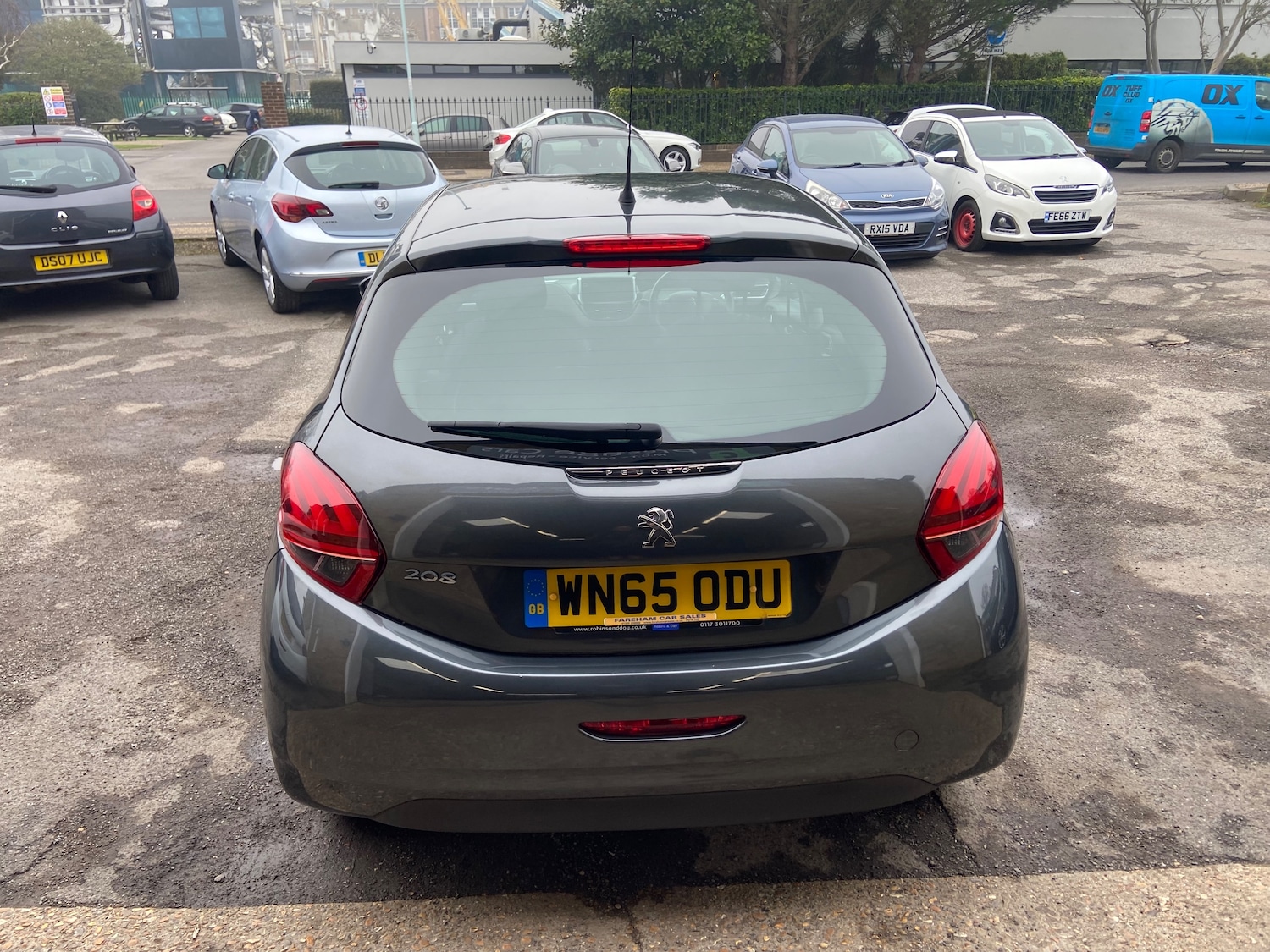 Used Peugeot 208 2015 for sale - 77855819: Photo 7