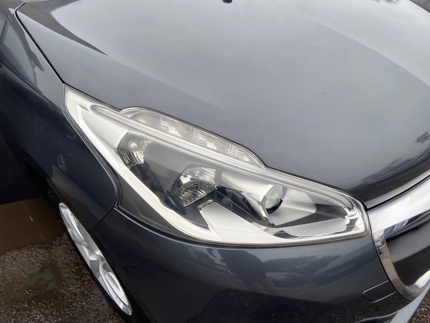 Used Peugeot 208 2015 for sale - 77855819: Photo 8