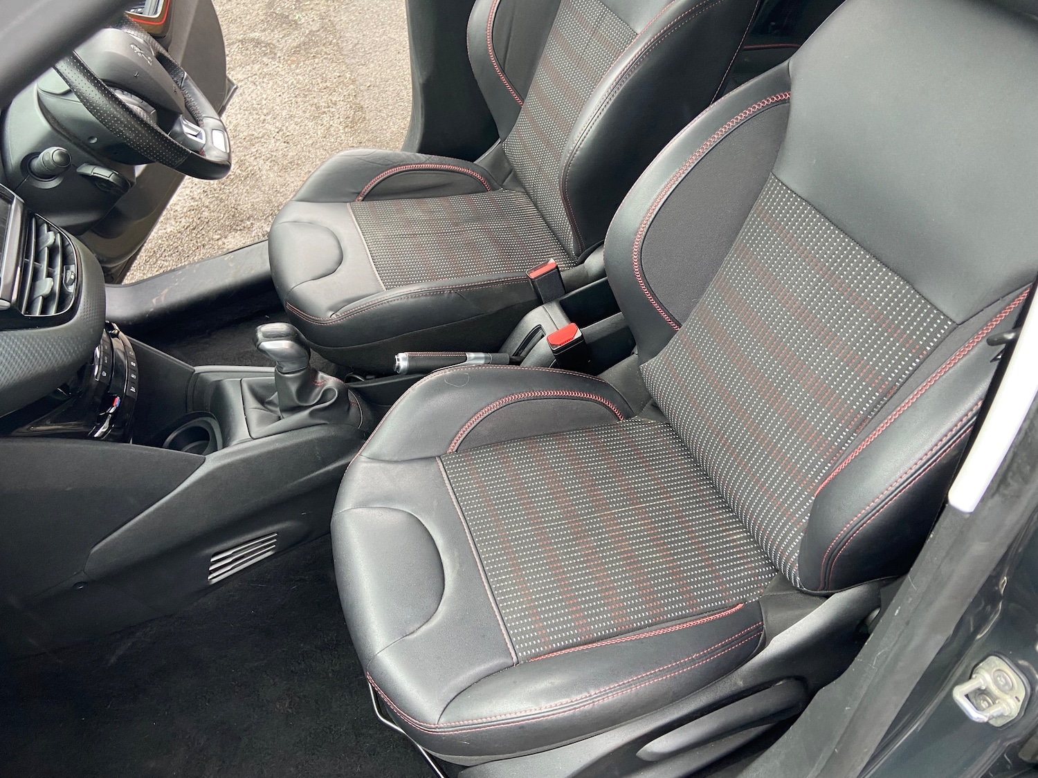 Used Peugeot 208 2016 for sale - 77529279: Photo 20