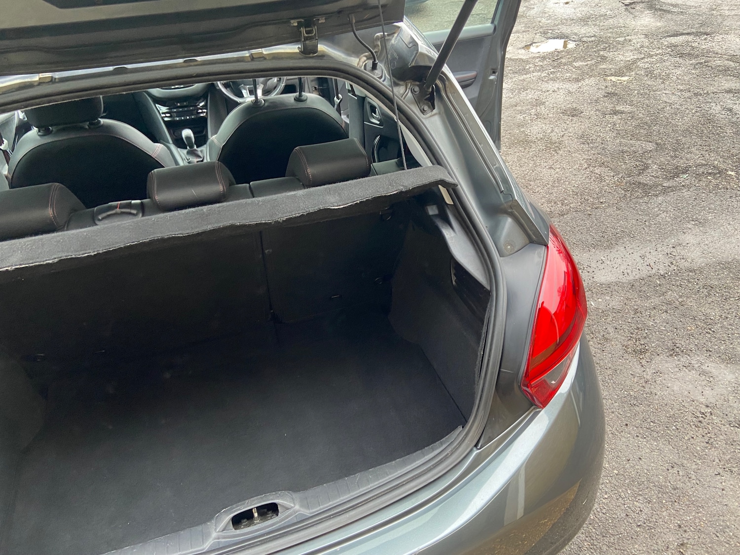 Used Peugeot 208 2016 for sale - 77529279: Photo 26