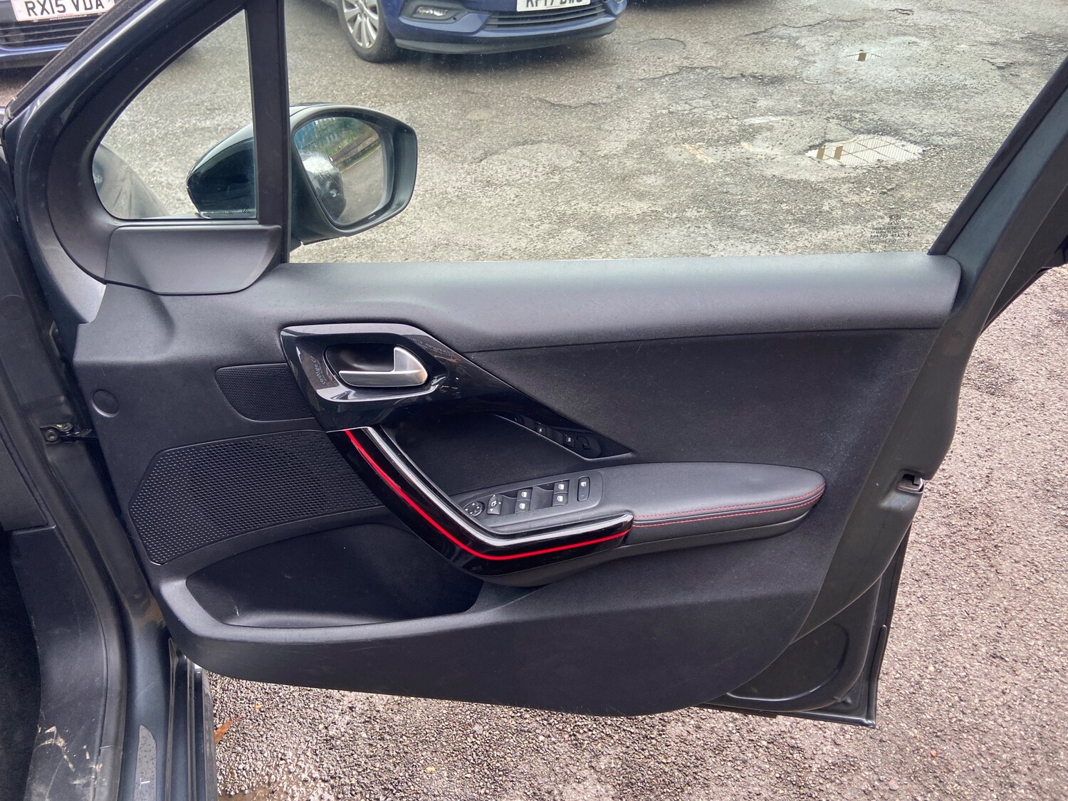 Used Peugeot 208 2016 for sale - 77529279: Photo 33