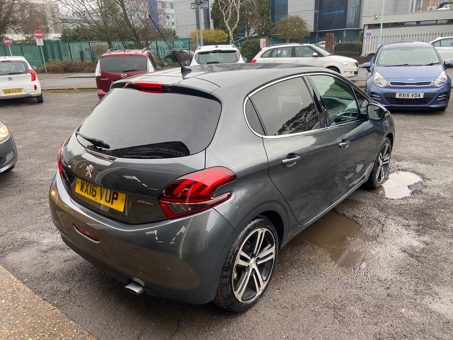 Used Peugeot 208 2016 for sale - 77529279: Photo 6