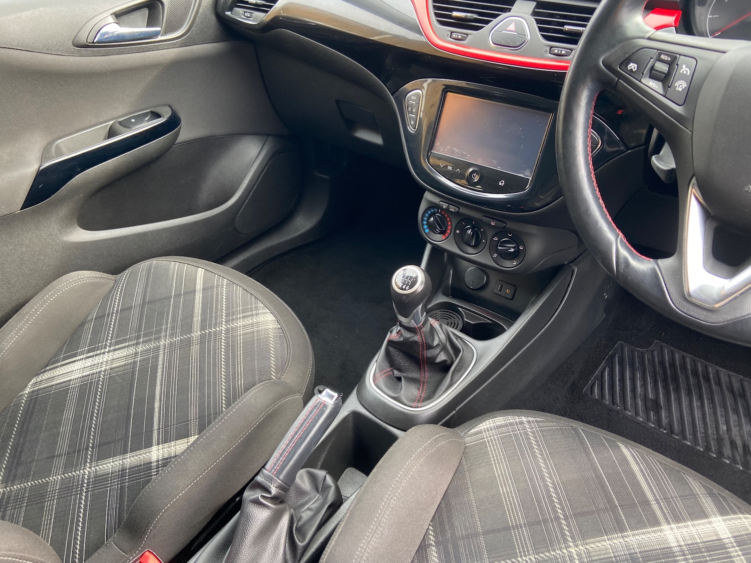 Used Vauxhall Corsa 2015 for sale - 77841648: Photo 22