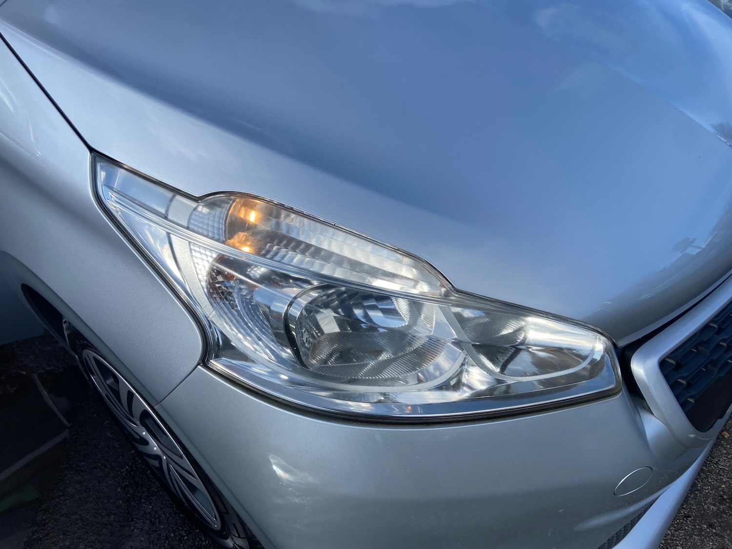 Used Peugeot 208 2012 for sale - 77743435: Photo 14