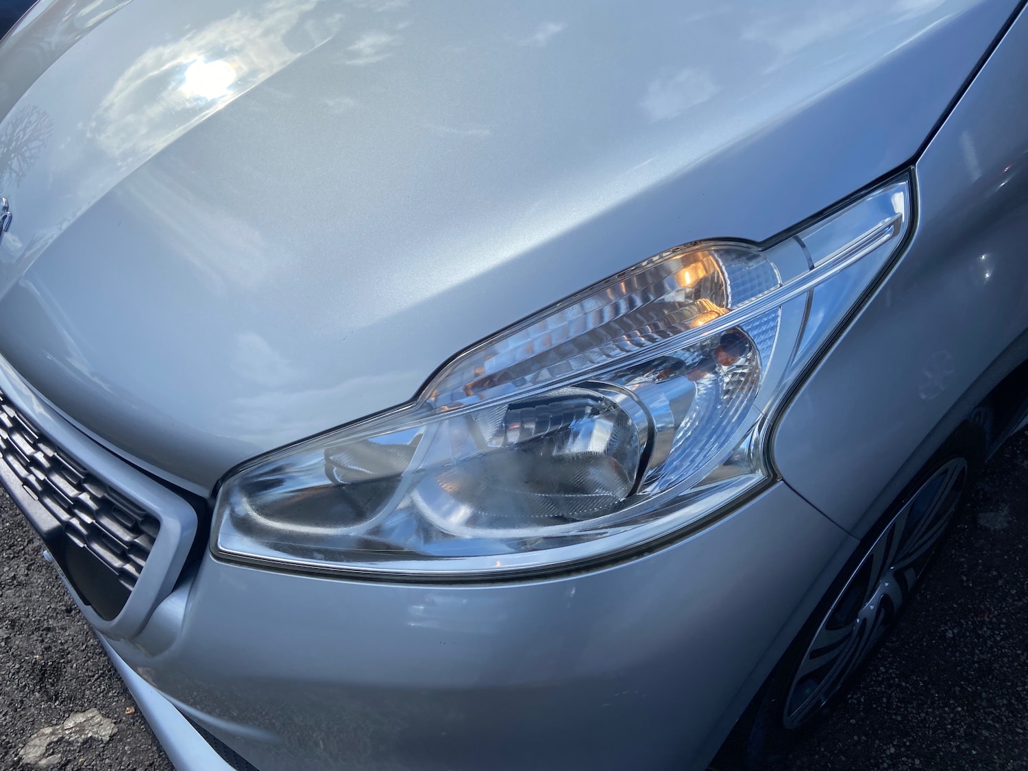 Used Peugeot 208 2012 for sale - 77743435: Photo 15