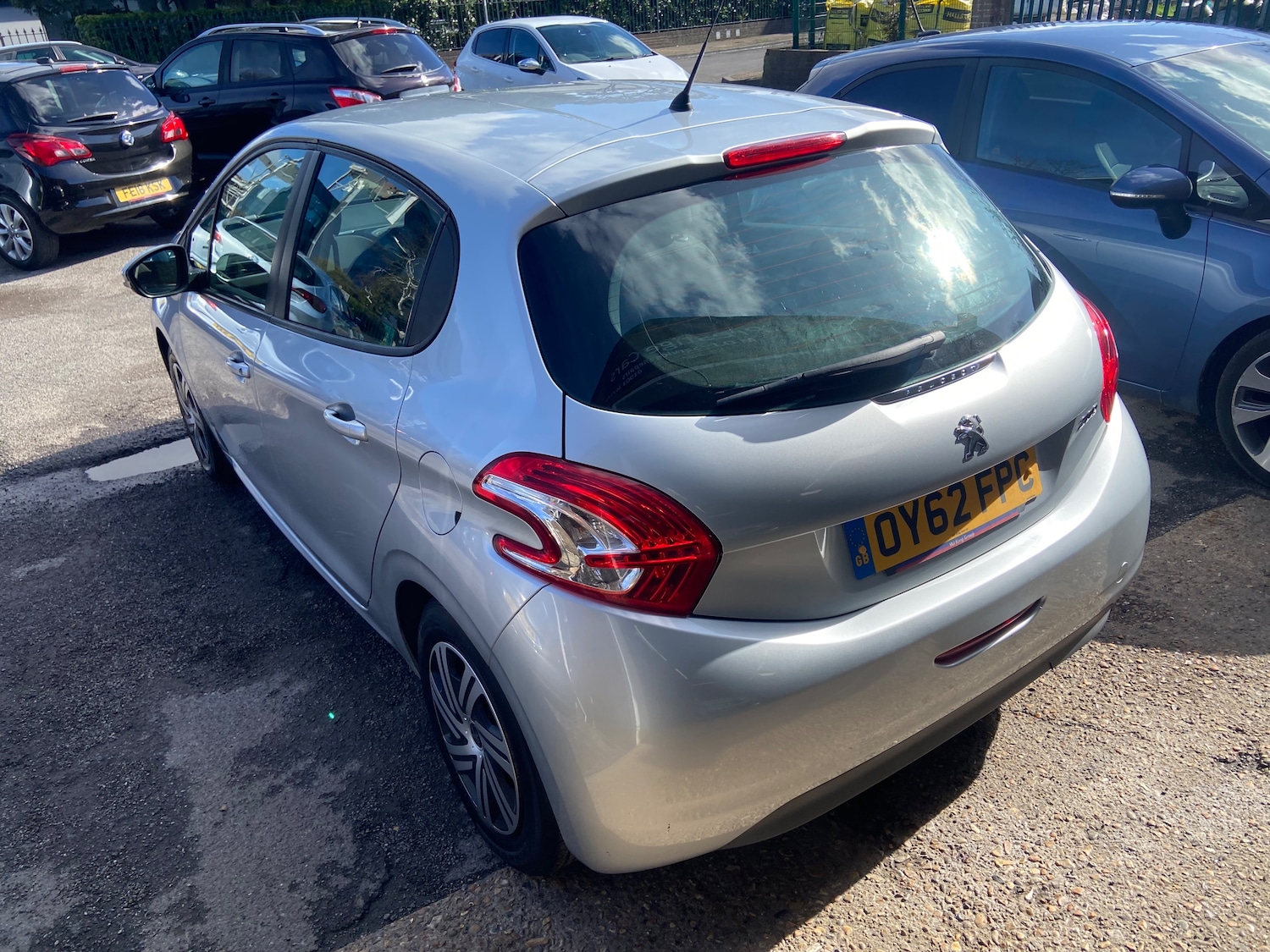 Used Peugeot 208 2012 for sale - 77743435: Photo 5