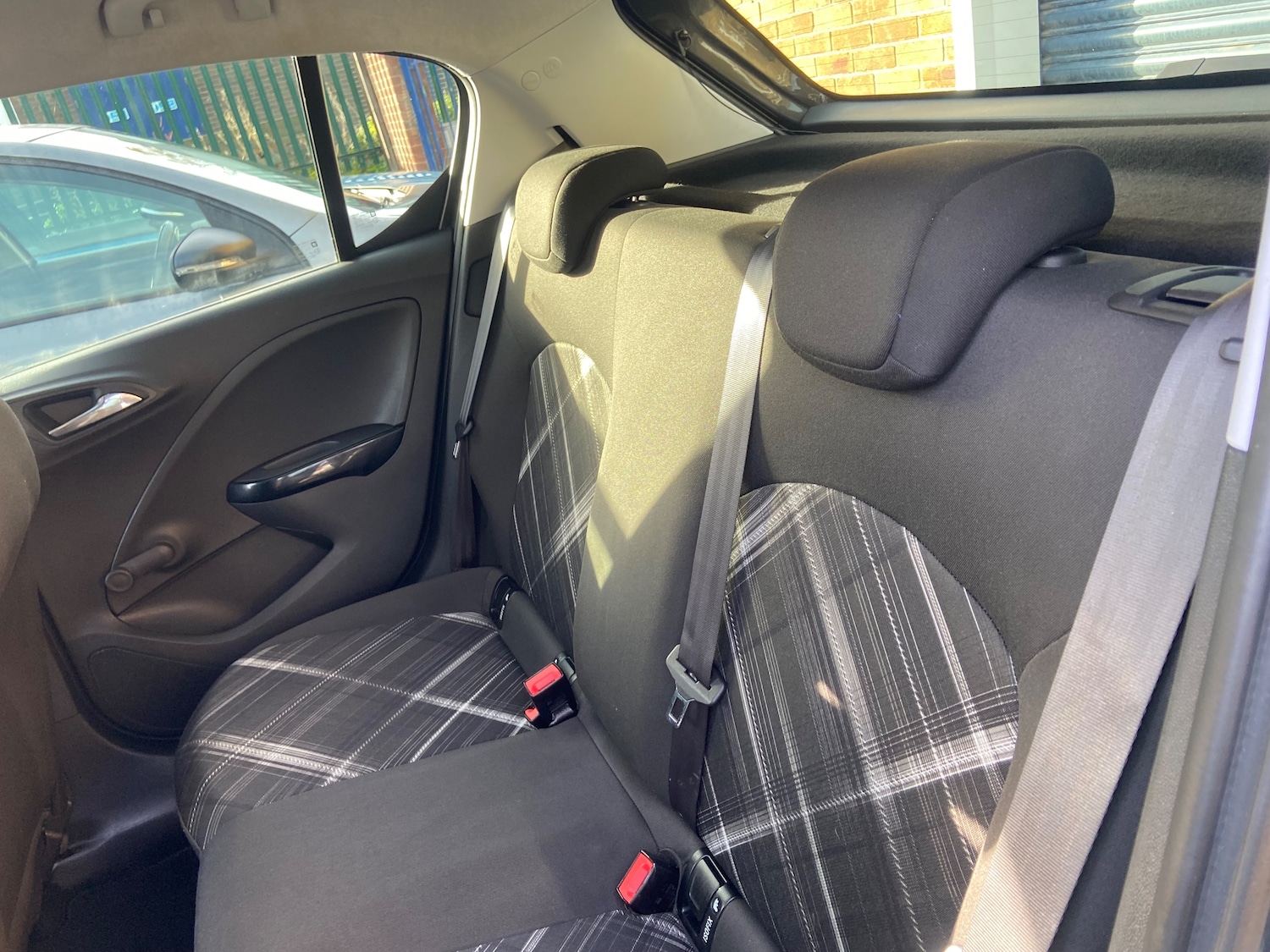 Used Vauxhall Corsa 2015 for sale - 76420237: Photo 31