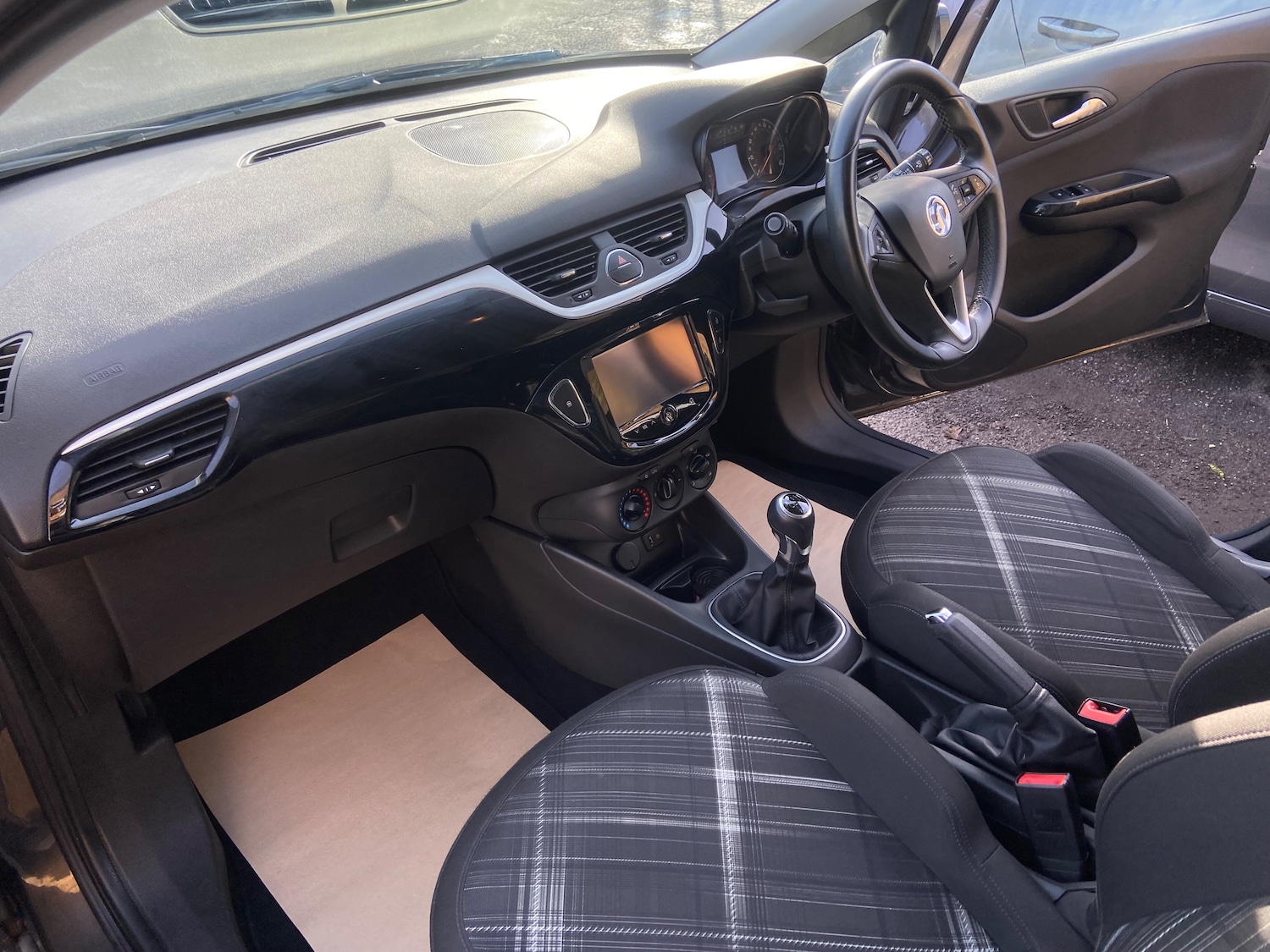 Used Vauxhall Corsa 2015 for sale - 76420237: Photo 33