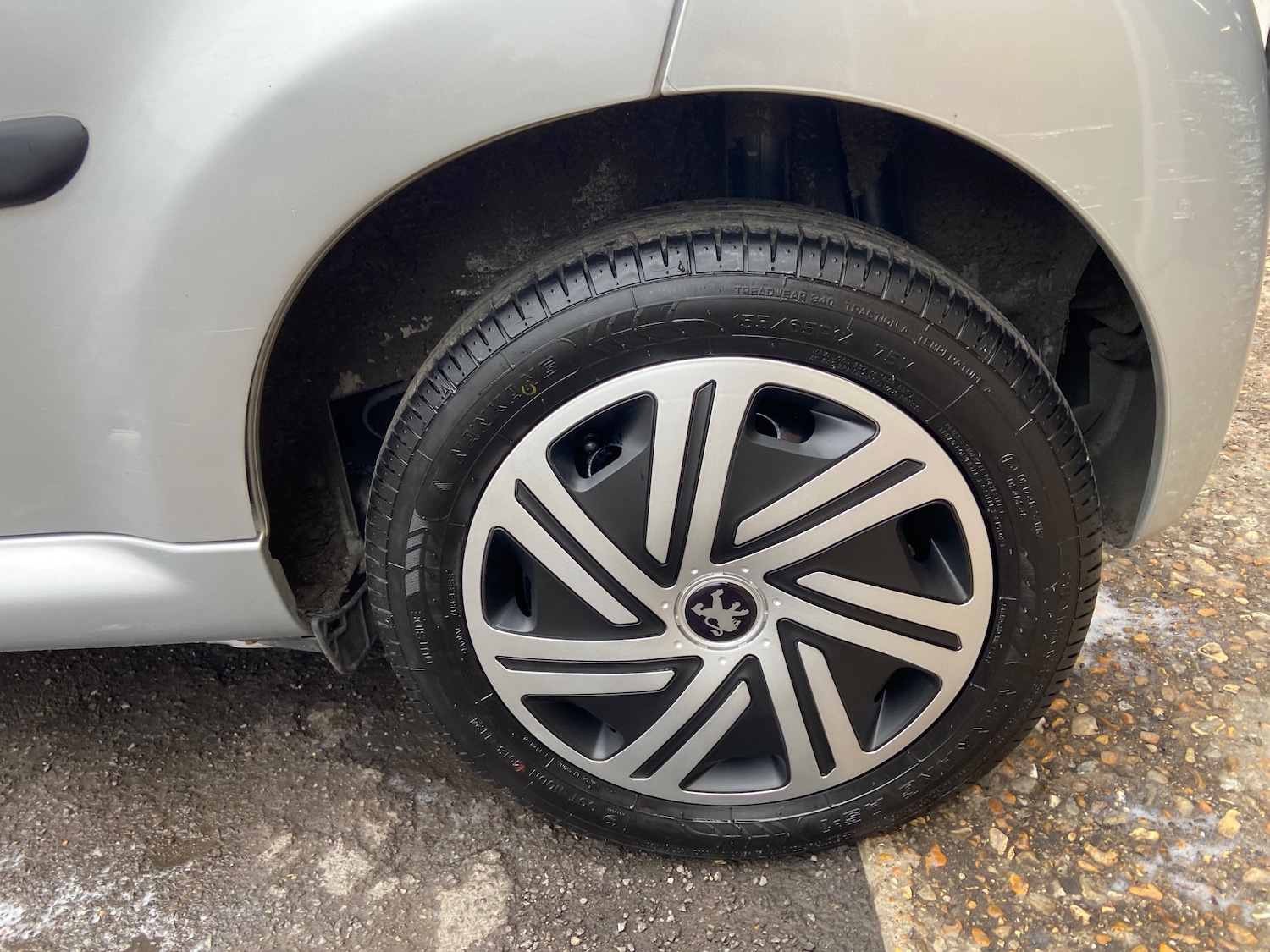 Used Peugeot 107 2010 for sale - 76246050: Photo 12